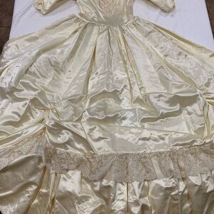 Jessica McClintock Cream Satin Wedding Gown